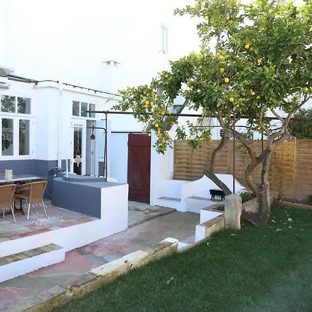 Daire Lemontreehouse, + Garden, Historical Centre *